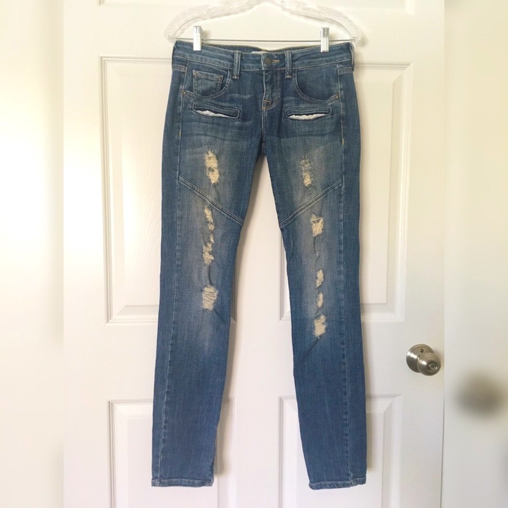 Wild Fox Front Pockets Distressed Detail Boy friend Jeans
